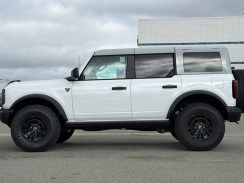 New 2026 Ford Bronco Badlands w/ Sasquatch Package AWD/4WD image 7