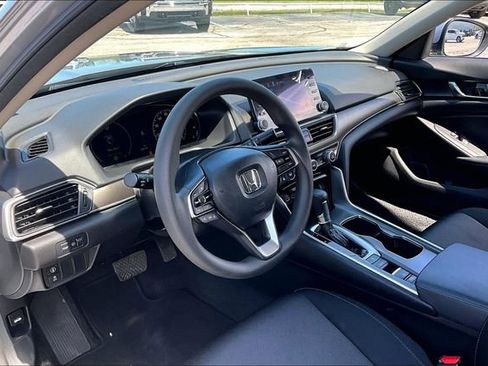 Used 2022 Honda Accord LX image 17