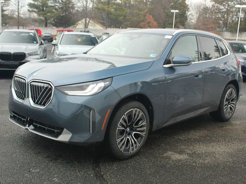 Used 2026 BMW X3 xDrive30i AWD/4WD image 3