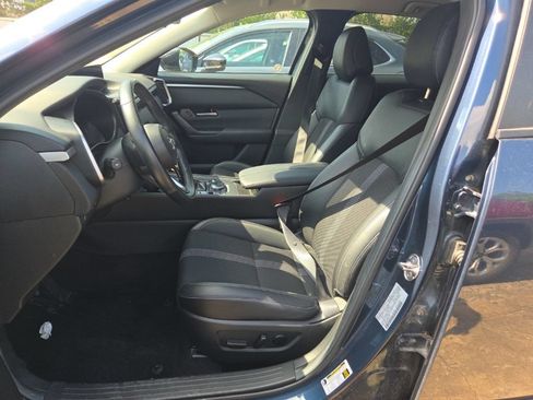 Used 2025 MAZDA CX-50 AWD 2.5 S w/ Preferred Package image 3