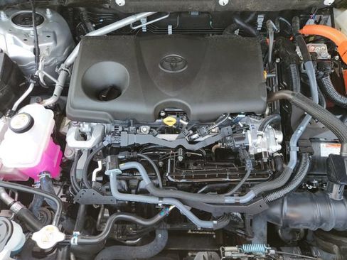 Certified 2023 Toyota RAV4 XLE Premium AWD/4WD image 27