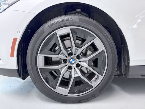 Used 2026 BMW 530i xDrive w/ Executive Package AWD/4WD image 10