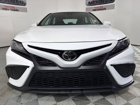 Used 2023 Toyota Camry SE image 8