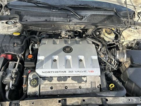 Used 2000 Cadillac De Ville w/ Comfort/Convenience Pkg image 11