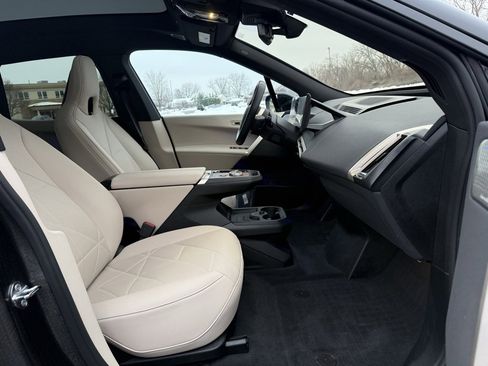 Certified 2024 BMW iX M60 image 29