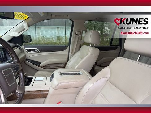 Used 2020 GMC Yukon Denali w/ Open Road Package AWD/4WD image 29