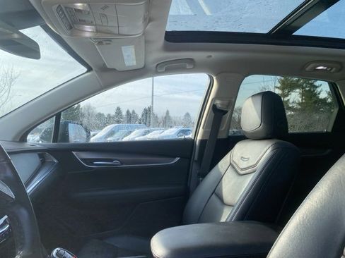 Used 2019 Cadillac XT5 Luxury image 6