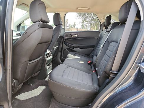 Used 2022 Ford Edge SE AWD/4WD image 9
