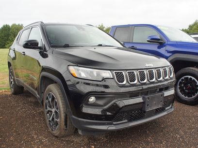 Used 2024 Jeep Compass Latitude