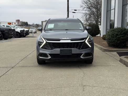 Used 2023 Kia Sportage EX image 16