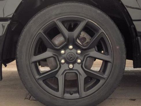 Used 2023 RAM 1500 Laramie AWD/4WD image 4
