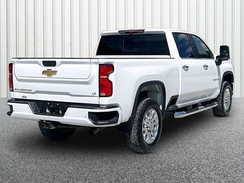 Used 2025 Chevrolet Silverado 2500 LT w/ Z71 Chrome Sport Edition AWD/4WD image 10