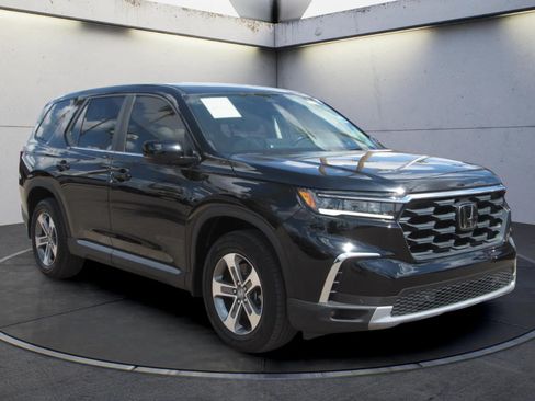 Certified 2024 Honda Pilot EX-L image 2