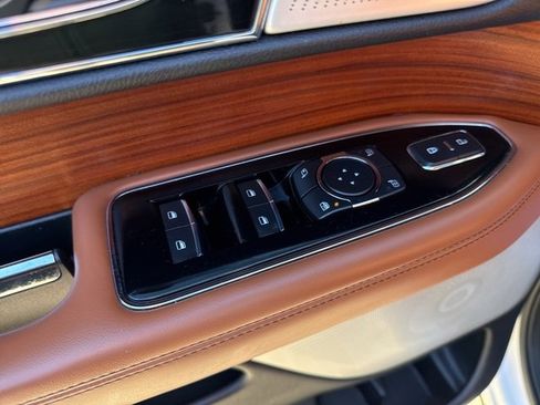 Used 2019 Lincoln Navigator Reserve image 31