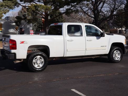 Used 2010 Chevrolet Silverado 2500 LTZ w/ Suspension Package, Off-Road image 4
