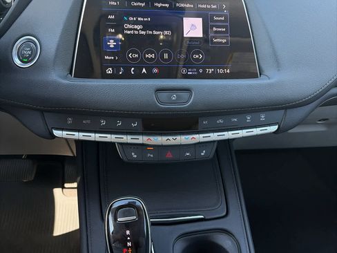 Used 2023 Cadillac XT4 Luxury w/ Cold Weather Package AWD/4WD image 12