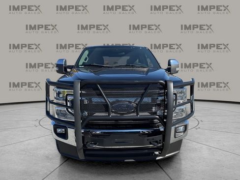 Used 2022 Ford F250 XLT w/ XLT Premium Package image 8