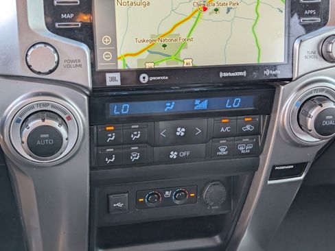 Used 2021 Toyota 4Runner Limited image 28