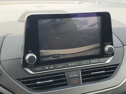 Certified 2024 Nissan Altima 2.5 SR FWD image 22