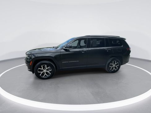 Used 2024 Jeep Grand Cherokee L Limited AWD/4WD image 9