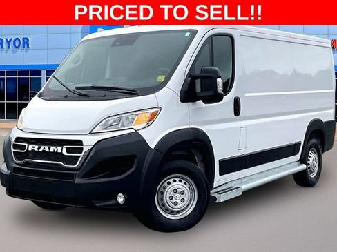 Used 2025 RAM ProMaster 2500 w/ U-Haul Equipment Group FWD image 3