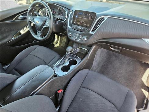 Used 2023 Chevrolet Malibu LT FWD image 25