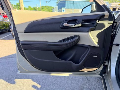 Used 2015 Chevrolet Malibu LT FWD image 22