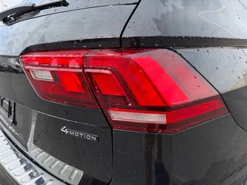 Used 2024 Volkswagen Tiguan SEL R-Line image 6