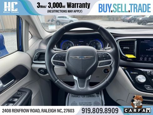 Used 2018 Chrysler Pacifica Touring-L Plus image 23