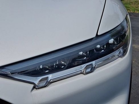 Certified 2022 Ford Mustang Mach-E Select AWD/4WD image 9