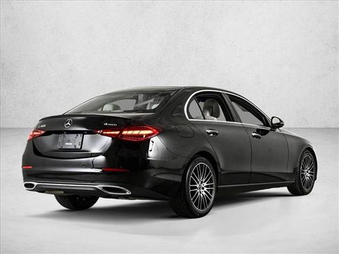 Used 2023 Mercedes-Benz C 300 4MATIC Sedan image 5