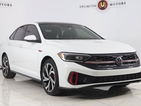 Used 2024 Volkswagen Jetta GLI Autobahn image 22