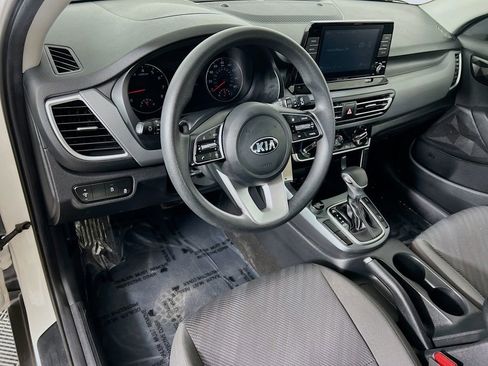 Used 2021 Kia Seltos LX image 9
