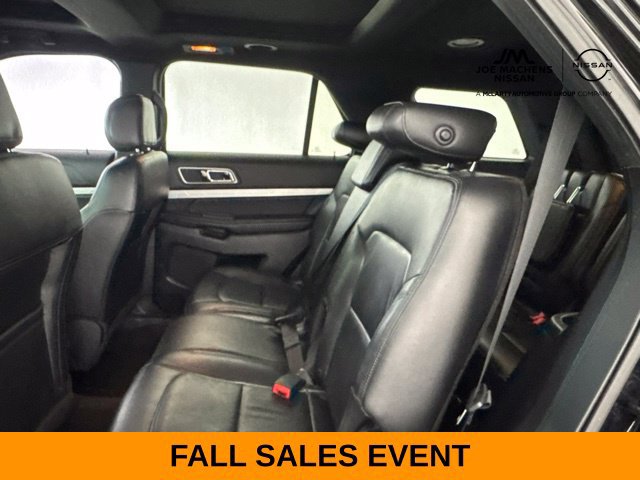 Used 2016 Ford Explorer XLT w/ Equipment Group 202A FWD image 50