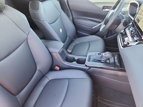 New 2026 Toyota Corolla Cross XLE w/ Convenience Package image 11