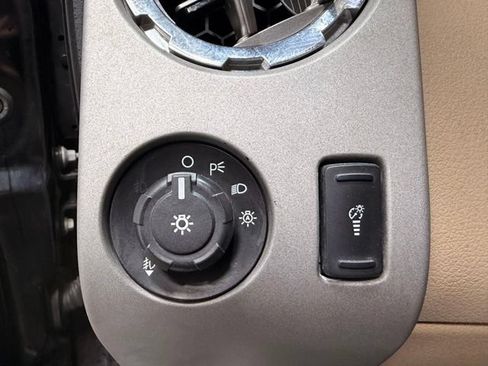 Used 2016 Ford F250 Lariat w/ Chrome Package AWD/4WD image 24