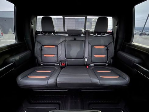 Used 2023 GMC Sierra 3500 AT4 w/ AT4 Preferred Package image 40