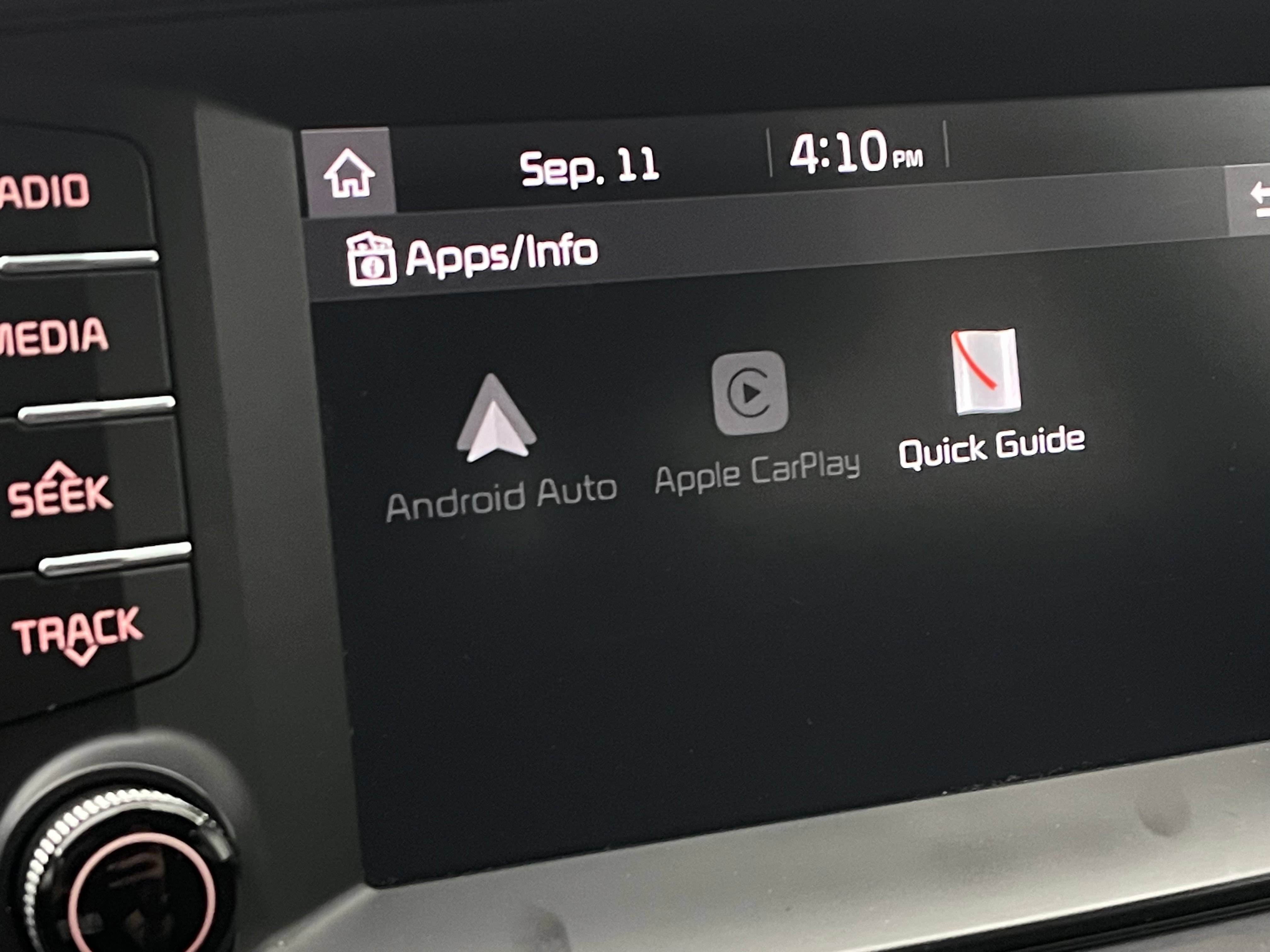 Used 2020 Kia Sorento LX FWD image 23