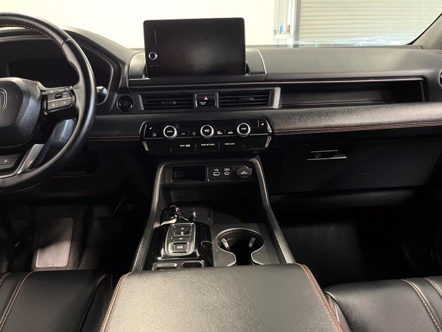 Used 2024 Honda Pilot TrailSport image 21