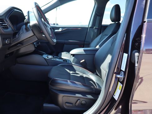 Used 2023 Ford Escape ST-Line Select w/ Tech Pack #2 image 10