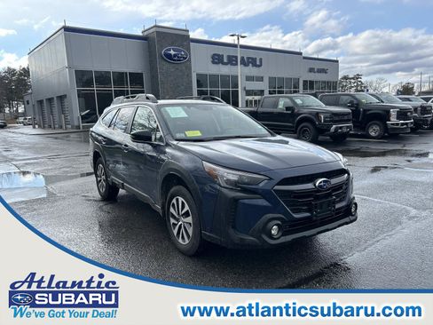 Used 2024 Subaru Outback Premium AWD/4WD image 1