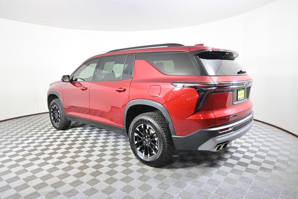 Used 2024 Chevrolet Traverse Z71 w/ Enhanced Driving Package AWD/4WD image 4