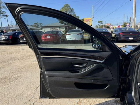 Used 2013 BMW 528i Sedan image 12