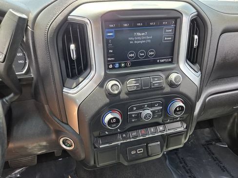 Used 2021 Chevrolet Silverado 1500 LT RWD image 22