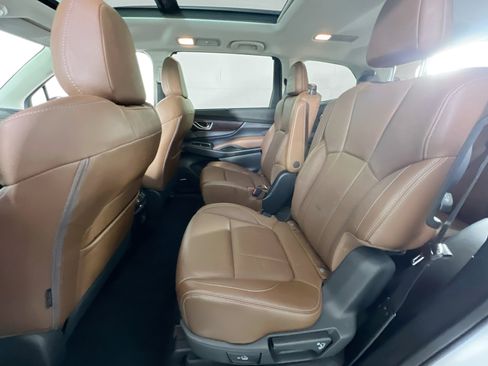 Used 2023 Subaru Ascent Touring AWD/4WD image 26