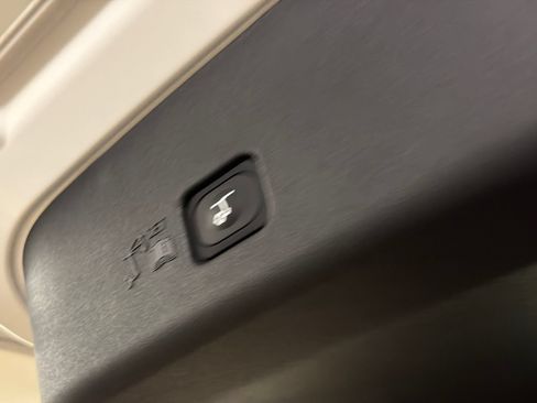 New 2026 Lincoln Nautilus Reserve AWD/4WD image 8