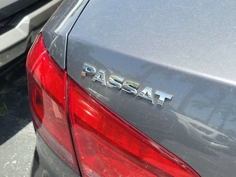 Used 2012 Volkswagen Passat 2.5 S FWD image 4