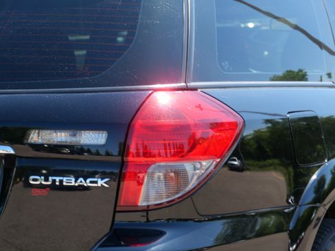 Used 2008 Subaru Outback 2.5i Limited AWD/4WD image 17
