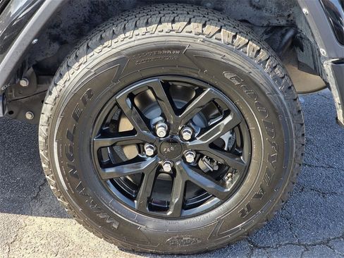 Used 2023 Jeep Wrangler Unlimited Sport image 8