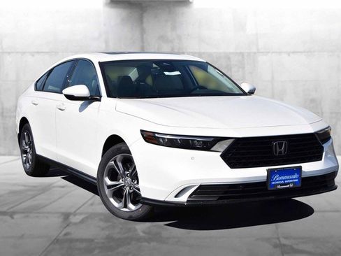 New 2025 Honda Accord EX-L image 2